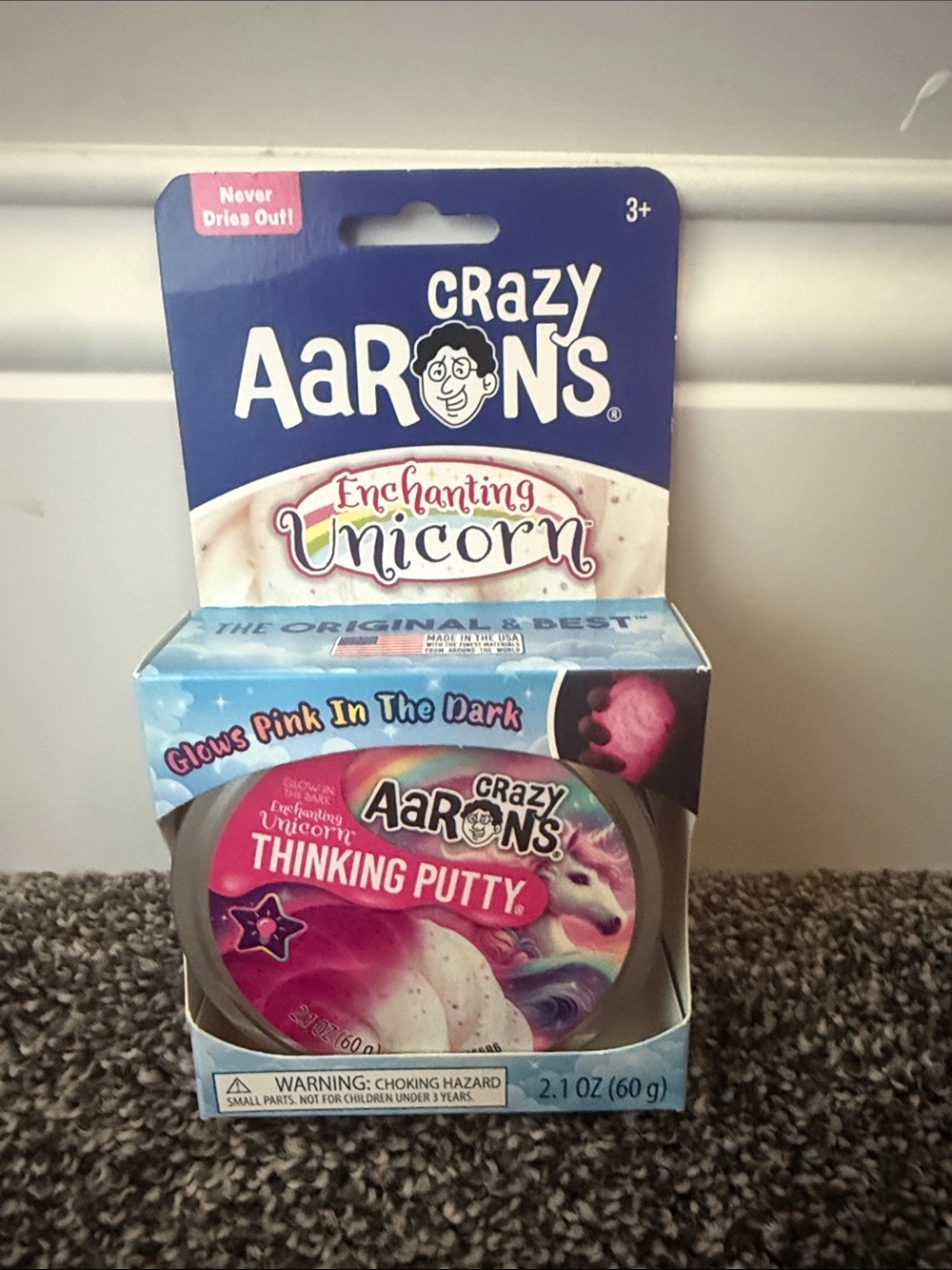 Crazy Aarons Enchanting Unicorn Thinking Putty Pink/White Glows Pink in the Dark